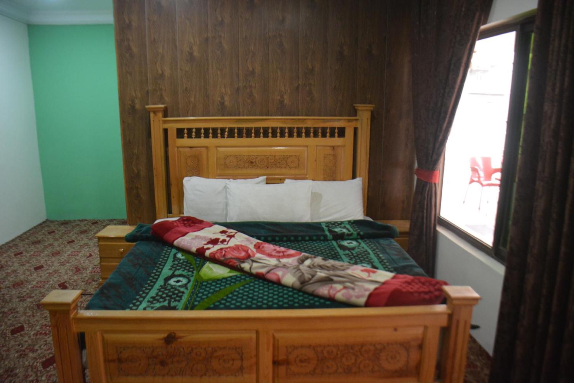 Hotel Pine Hills, Naran Exterior photo
