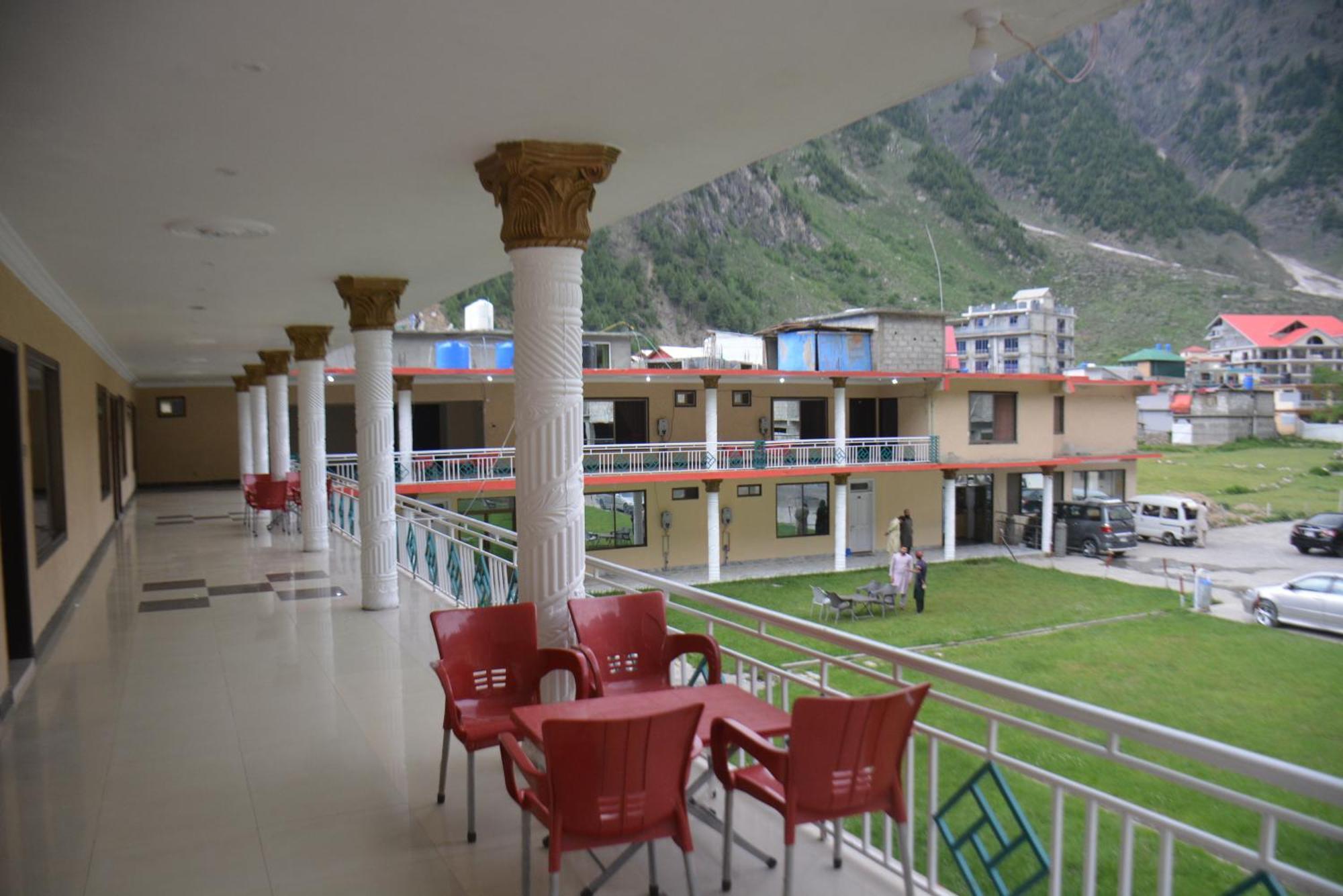 Hotel Pine Hills, Naran Exterior photo